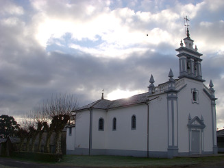 Foto: Igrexa de Saavedra (Santuario da Virxen dos Milagres) Begonte (Lugo)